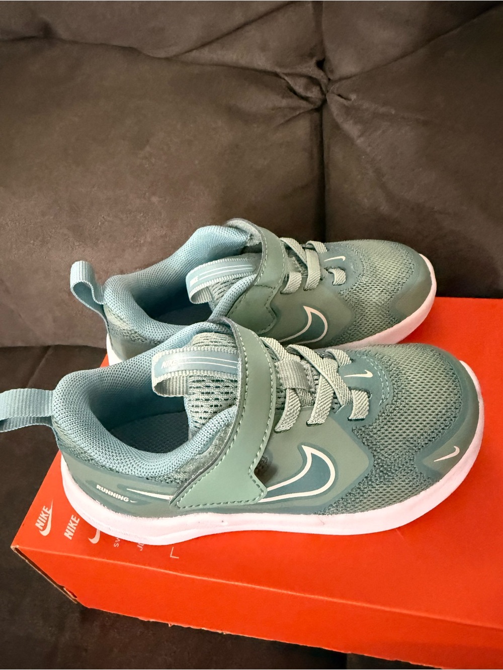 Nike Kids Teal/White Athletic Sneakers